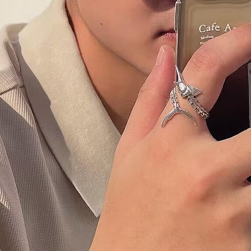 Anillo abierto con forma de pez para hombres y mujeres, estilo europeo y americano retro vintage moda vintage personalidad creativa hip-hop moderno
