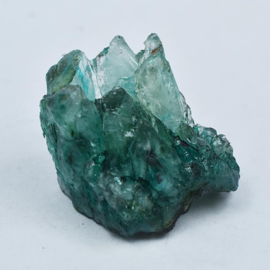 Natural Green Emerald Loose Gemstone Uncut Rough 104.05 Ct Raw for Lapidary and Gem Collections