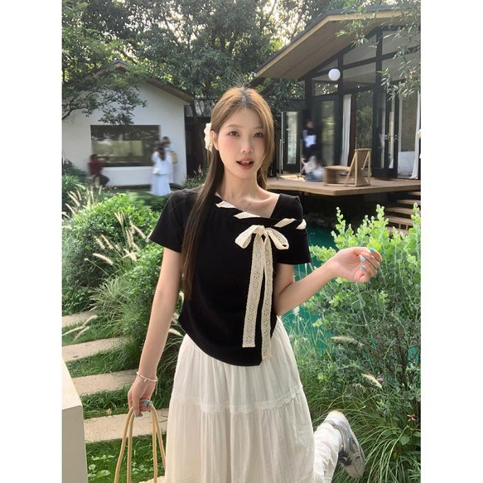 Summer Casual Versatile Unique Design Short-sleeved T-shirt Women's Fashion Small Slim Slim and Thin Sweet Top Ins Tide