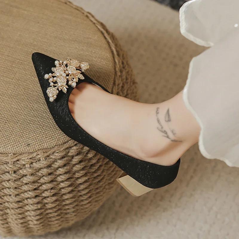 Fashion Ladies Shoes 2025 New Pointed Toe Women's High Heels Fashion Metal Decor Pearl Dress Pumps Women Square Heel Wedding Bride Shoes