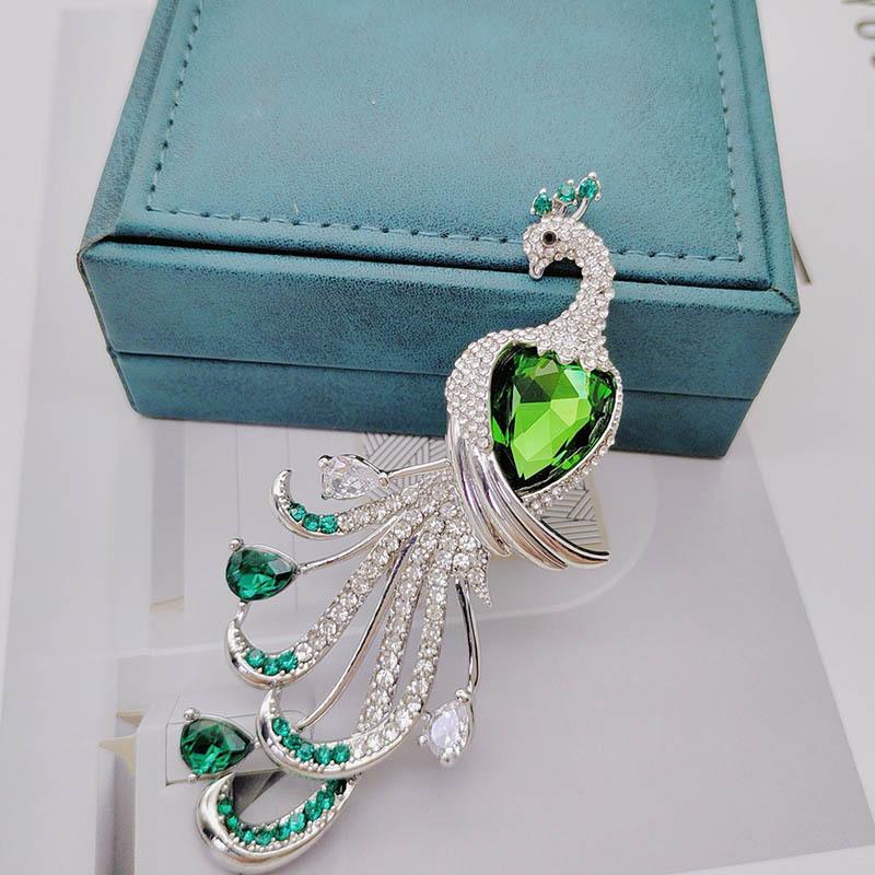 Elegant Crystal Peacock Brooches for Women Lady Beautiful Big Bird Animal Party Casual Brooch Pins Gifts