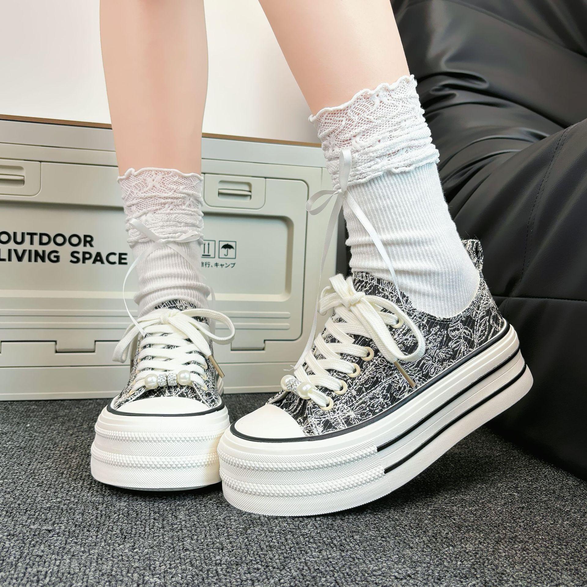 

2024 spring new student women s shoes canvas shoes casual board shoes versatile trendy single shoes Korean version ins sports shoes 35 чёрный