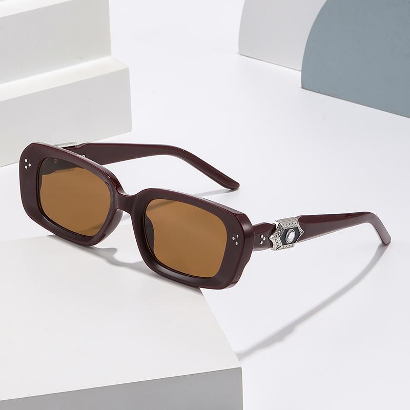 

Men s And Women s Personalized Retro High-end Square Sunglasses, Gemstone Sunglasses, Fashionable Sunscreen Sunglasses 9656-1 красный