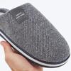 Pantufas quentes de inverno para homens e mulheres com palmilhas de espuma viscoelástica, sapatos de casa listrados antiderrapantes, unissex, confortáveis para interior, tamanho plus