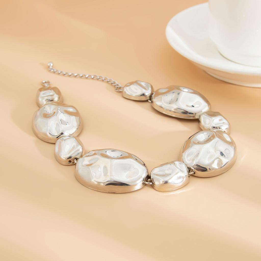 Exaggerated Glossy Pleated Necklace Fashion Irregular Metallic Necklace Set