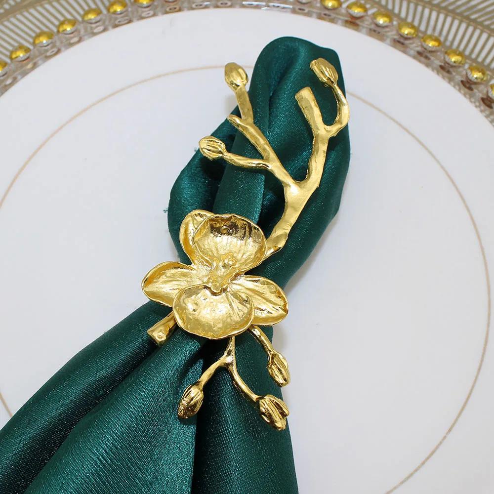 4PCS Plum Blossom Metal Napkin Rings,Christmas Gold Color Napkin Buckles,Napkin Holder for Home Dinning Room Hotel Table Decor