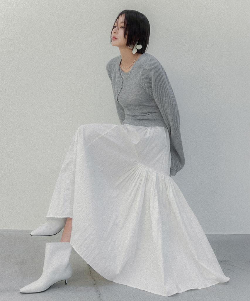 Memua Flora Asymmetrical Pleated Long Skirt (Ivory)