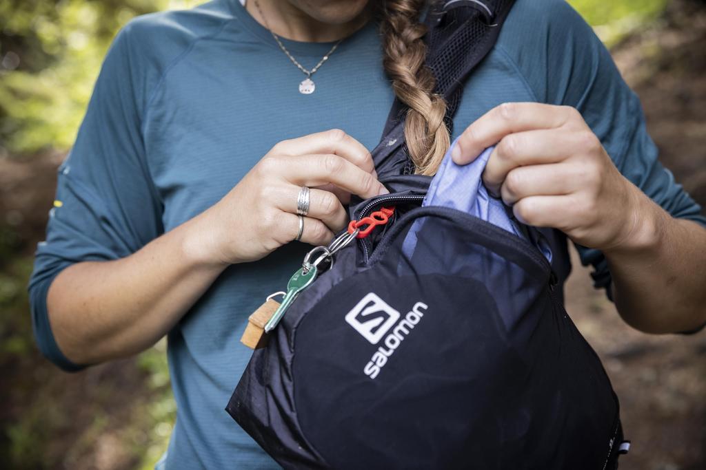 Salomon ADV HYDRA VEST 8 Hydration Size L Bag, Black,