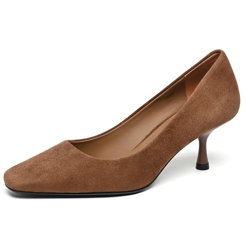 

Этот стиль туфли на тонком каблуке из кашемировой кожи женские туфли рабочие туфли ретро квадратный носок с мелким вырезом модные туфли на высоком каблуке 35 коричневый