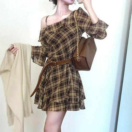 Spring 2026 French Retro Plaid One-Shoulder Ruffle Dress with Irregular Hem