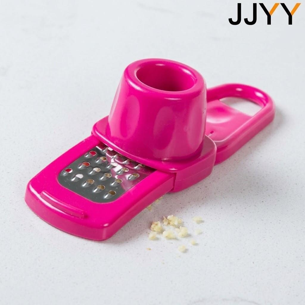 

Stainless Steel Garlic Ginger Grater Kitchen Tool Cooking Essential Easy Press Grinder for Home Use червоний