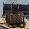 Women's bag 2025 fashion versatile light luxury niche high-end sense large capacity shoulder bag crossbody bag