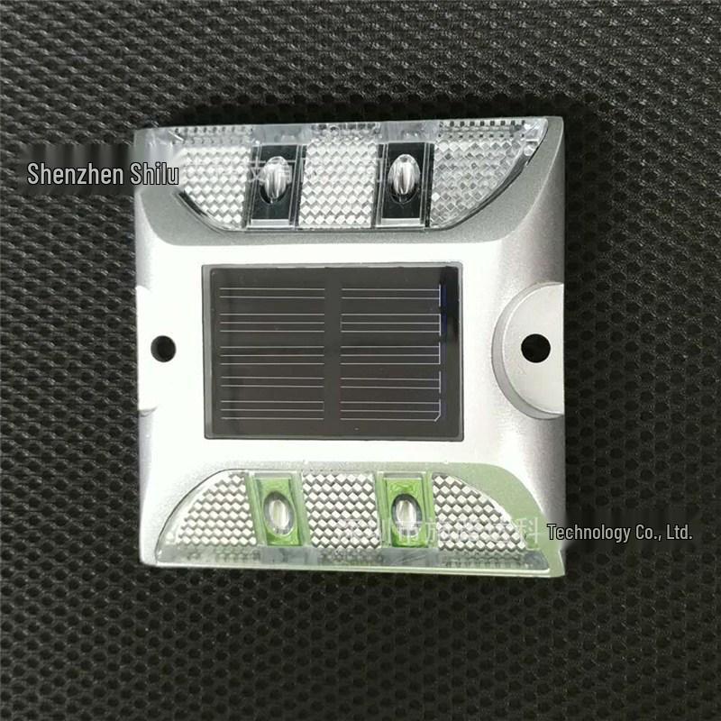 Solar-Powered Cast Aluminum Road Stud Light for Highway Night Illumination