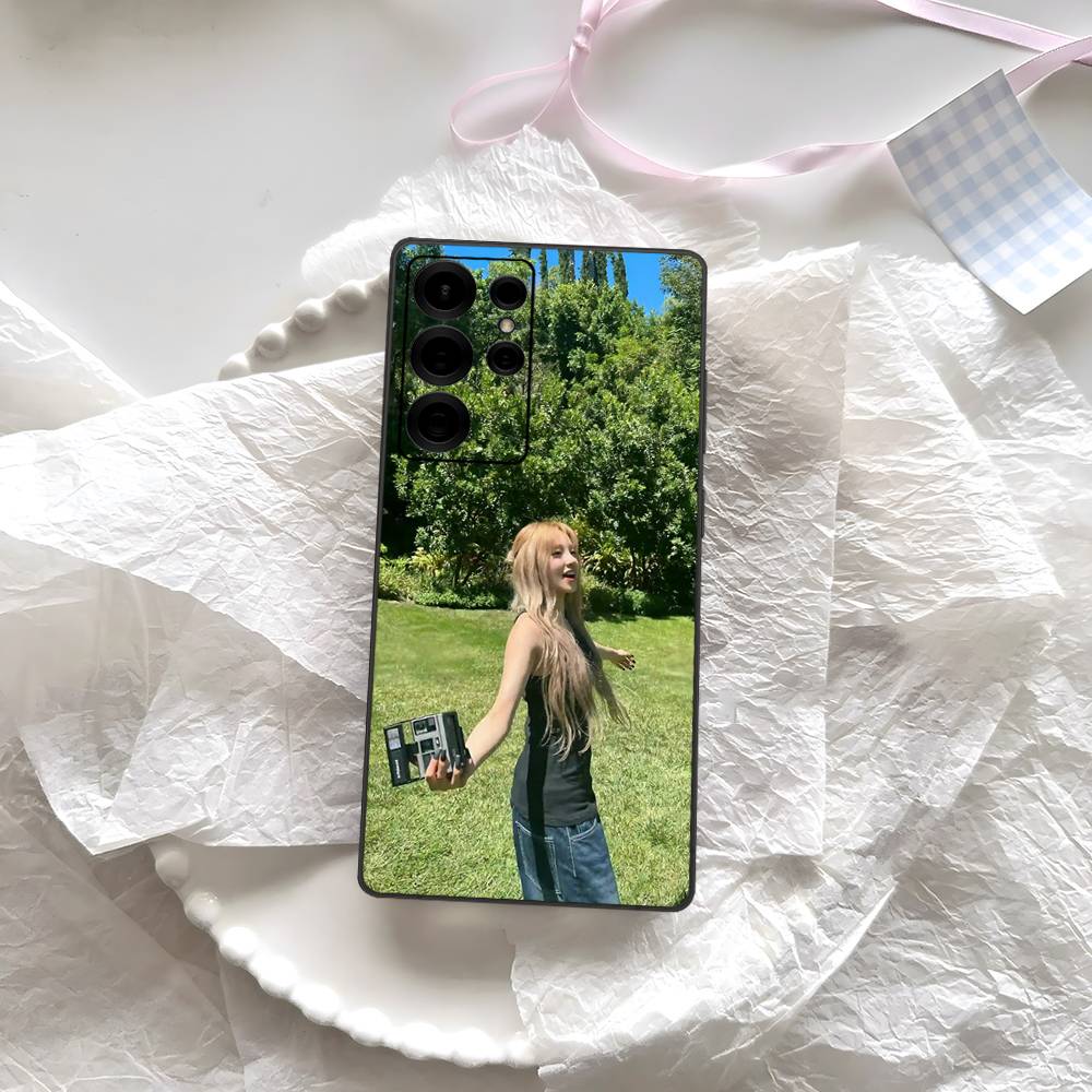 Korean Girl Group Song Yuqi Phone Case For Samsung S 24 fe 25 Ultra plus 20 lite 21 30 22 23 24 22 Ultra 5G Fundas