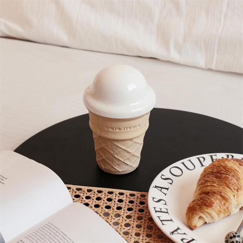 Shangqi Ceramic Ice Cream Cone Cup with Lid