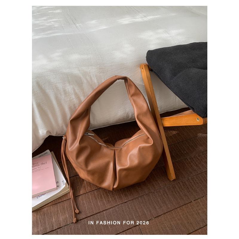 Fashionable Single-shoulder Bag - Niche Design for Commuting Handbag with Shoulder Strap and Crossbody Strap