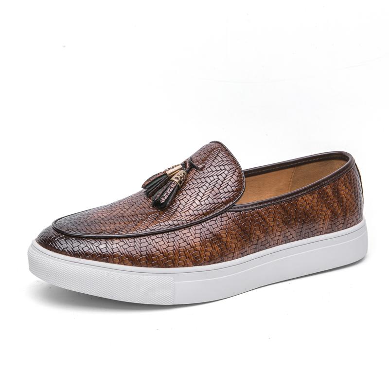 Fashion 2025 Leather Loafers Men FlatsTassel Office Business Shoes Slip-on Wedding Men Leather Shoes Fashion Daily Commute Casual Shoes
