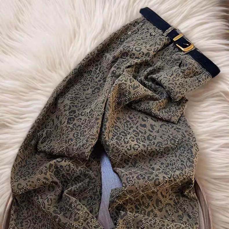 Jeans Feminino Tendência 2026 Cintura Alta Perna Larga Estampa de Leopardo