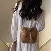 Women Handmade Straw Woven Small Saddle Bag Fashion Crossbody Shoulder Bag Ladies Simple Design Summer Travel Beach Bag CLE
