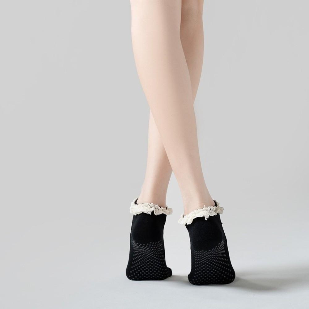 Non Slip Bias-cut Ankle Socks Lace Trim Pilates Socks Gifts Yoga Socks  Yoga Practice