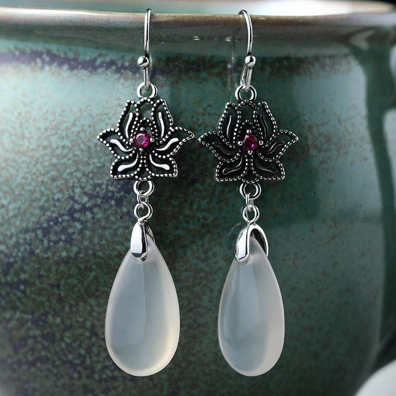 Náušnice v čínském stylu, galvanizované thajské stříbro, s přírodním chalcedonem a retro designem lotosu