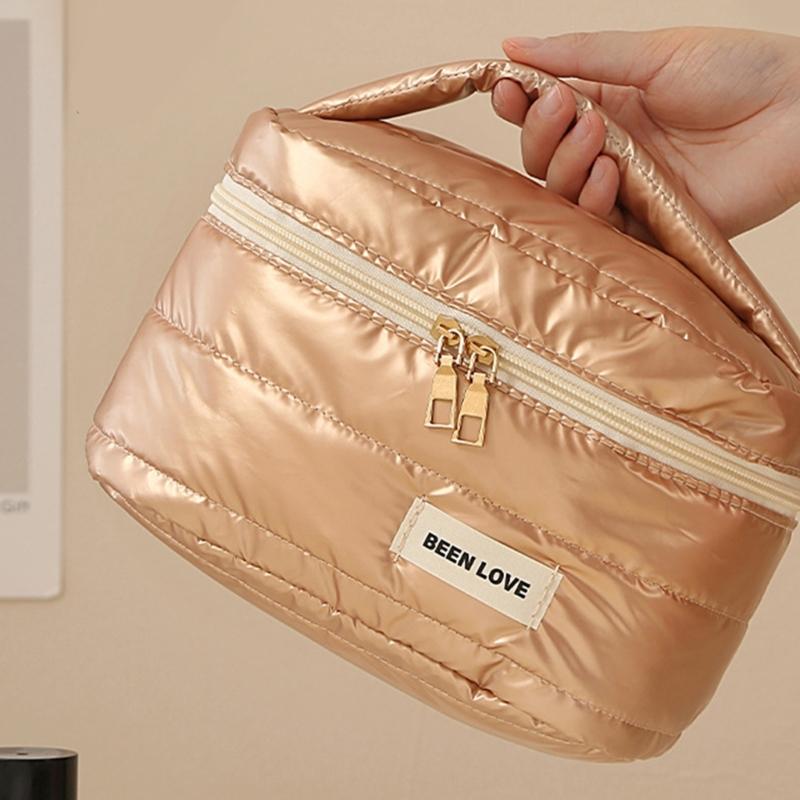 Portable and Fashionable Toiletry Bag Large Capacity Waterproof for Travel Cosmetic Organizers for Women
