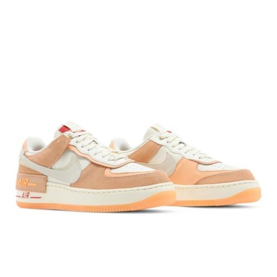 

Nike Wmns Air Force 1 Shadow Sisterhood DM8157-700 EU 36.5 оранжевый