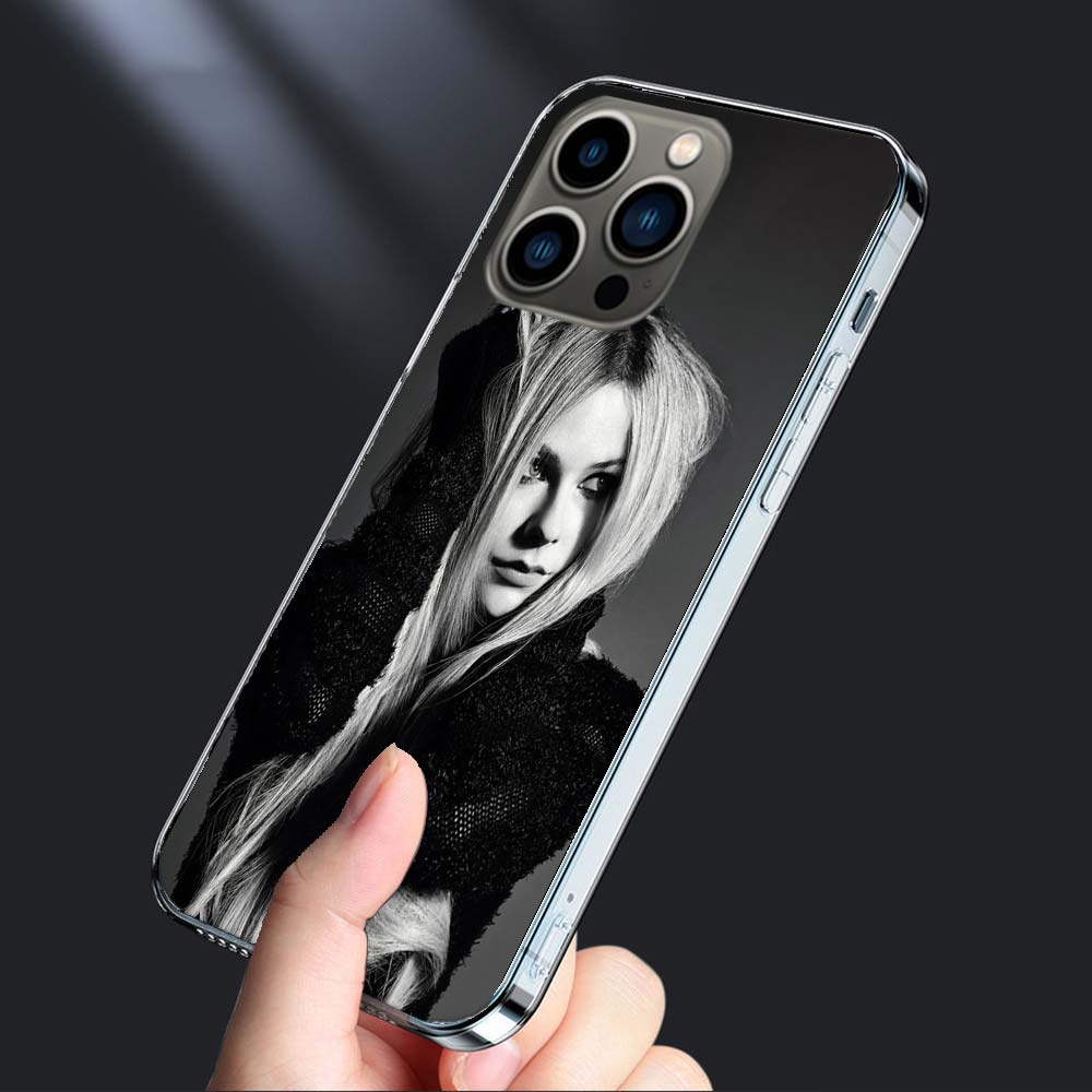 Singer Avril Lavigne Phone Case For Iphone 16E 15 Pro 14 Plus 17E 16 17 Pro Max Air 11 12 13 Mini Shockproof Capa Cute Cover
