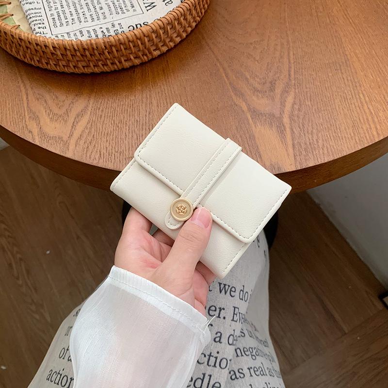 

Простой короткий женский кошелек маленький свежий и милый трехсложенный с цветочным принтом студенческий зажим для мелочи кардхолдер белый