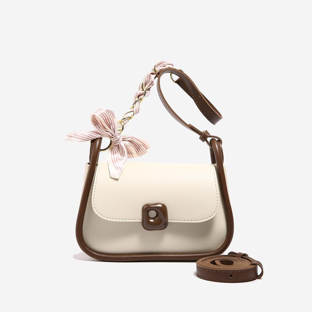 Popular small bag women's new fashionable and foreign versatile messenger bag super fire shoulder small square bag