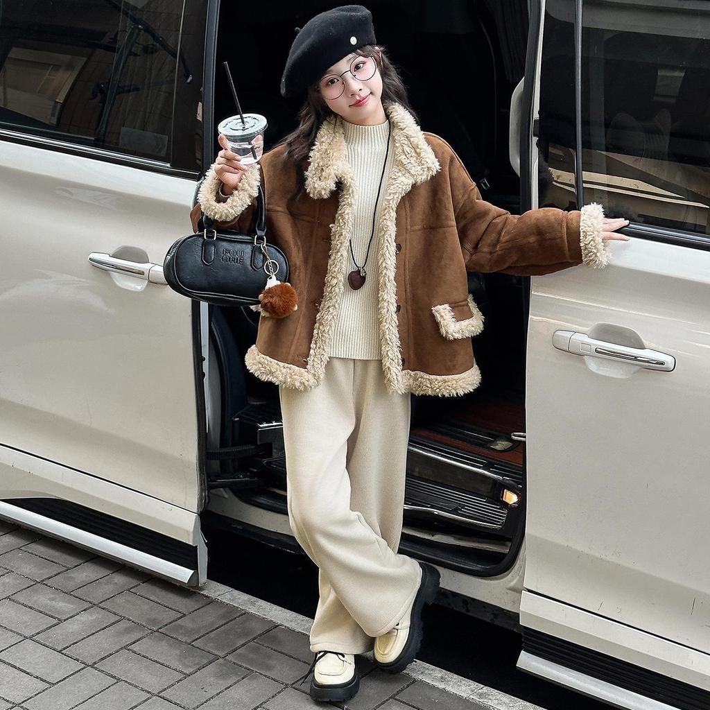 Girls' Fashionable Faux Fur and Leather One-Piece Winter Coat with Cotton-Padded Jacket for Autumn 2025