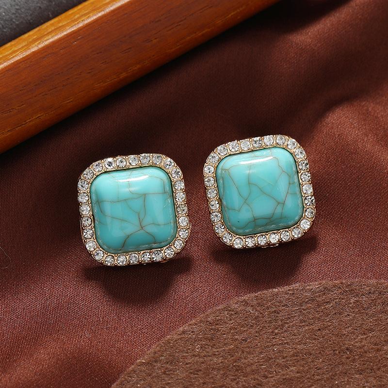 925 Silver Needle New Trendy Retro Fashion Turquoise Pattern Earrings Women's Niche Premium Temperament Crystal Red Earrings