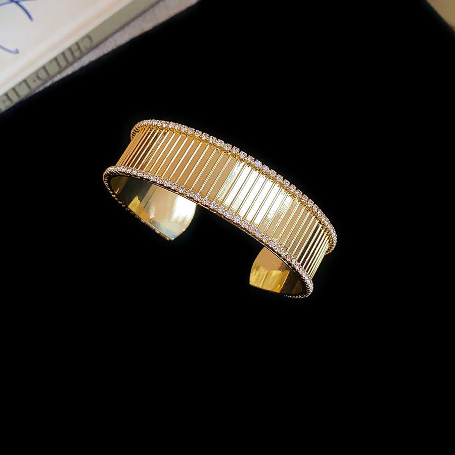 Elegant Multi-Layered Diamond Inlaid Open Bangle: Light Luxury Fashion Bracelet for Women