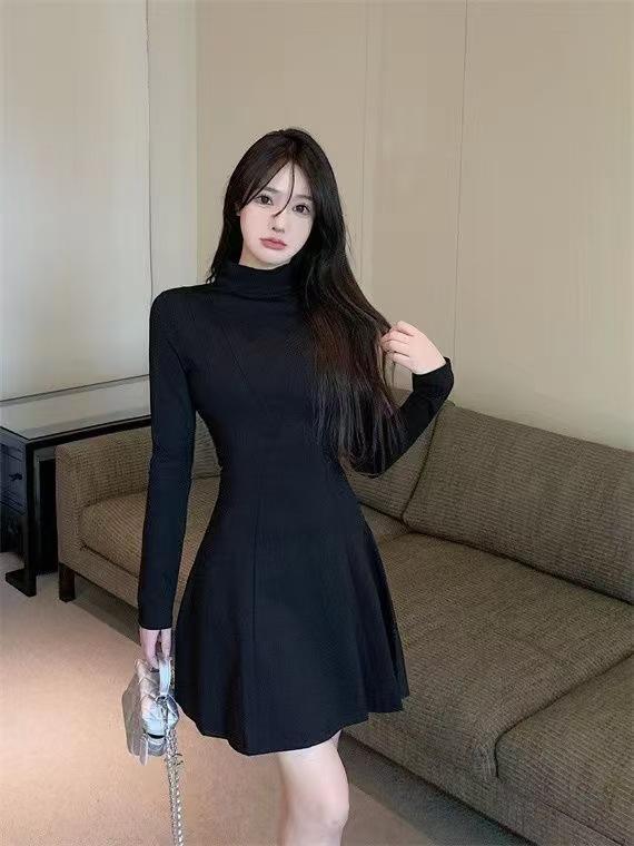 

Early spring semi-turtleneck inner dress women s early spring small man slim and thin waist bottom a word short skirt 2XL чорний