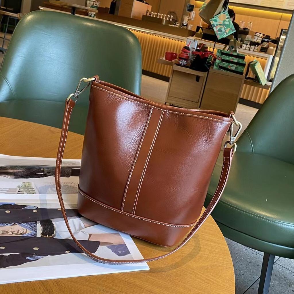 New High-end Commuting Bucket Bag for Women, Spring Crossbody Bag for Women, Genuine Leather Bag for Women, Single Shoulder Armpit Bag