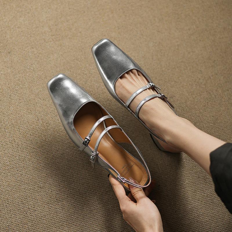 

Летние женские сандалии с квадратным носком, повседневные кожаные, новые сандалии на толстом каблуке, мягкая подошва из говяжьей кожи, удобные, серебристые, большого размера 40 серебряный
