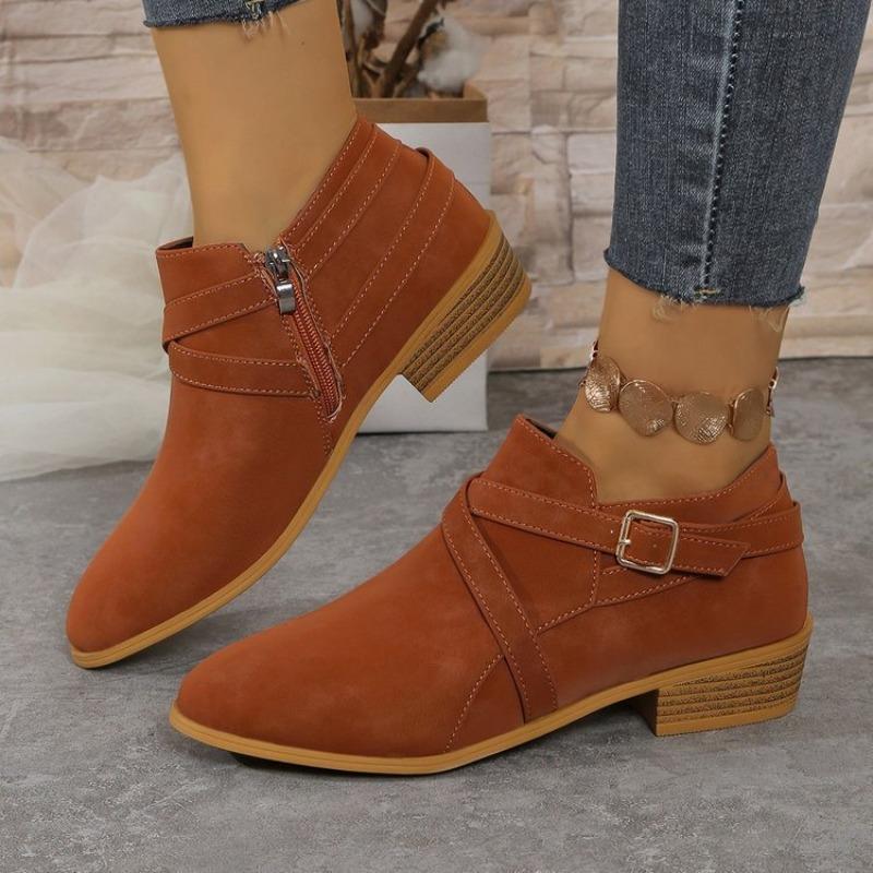 Retro short boots for women's autumn and winter new large size thick heel round head and naked boots for women