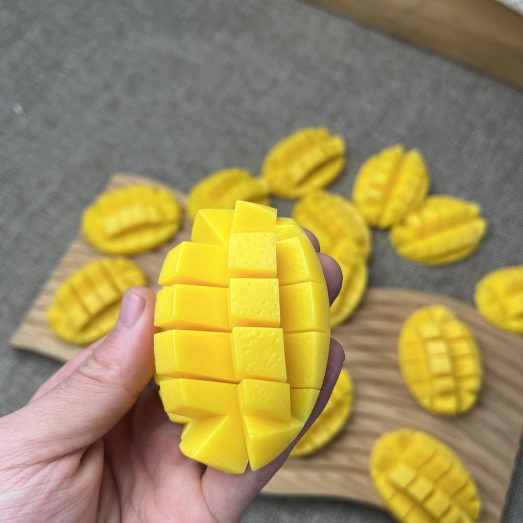 2.95-inch Simulation Food Fruit Model, Artificial Fake Mango Decoration Fruit Store Fake Model