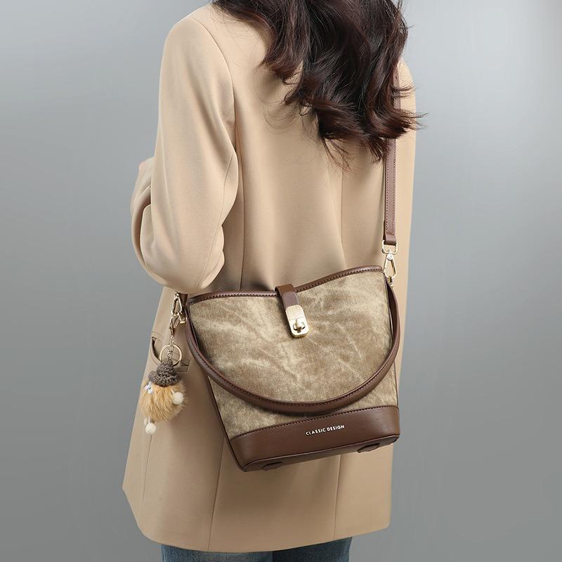 Bag new autumn and winter women's bag bucket bag messenger bag niche design advanced sense retro small bag to work