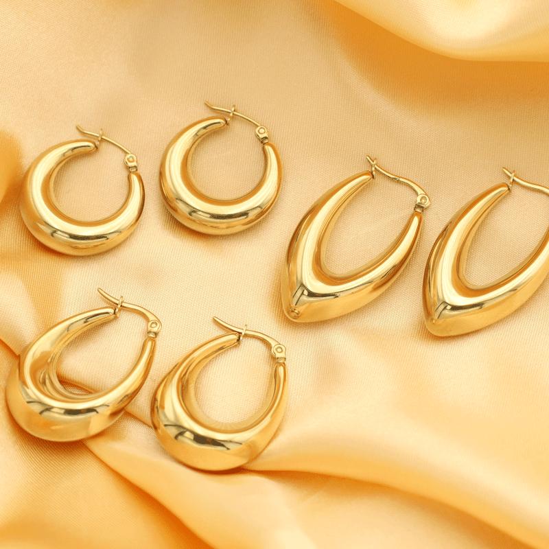 Light Luxury Titanium Steel U-Shaped Hollow Earrings Niche Design Sense 18K Ear Jewelry Handmade