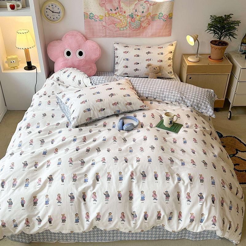 Cotton Four-piece Quilt Cover, Bed Sheet Three-piece Cartoon Girl Heart Bedding