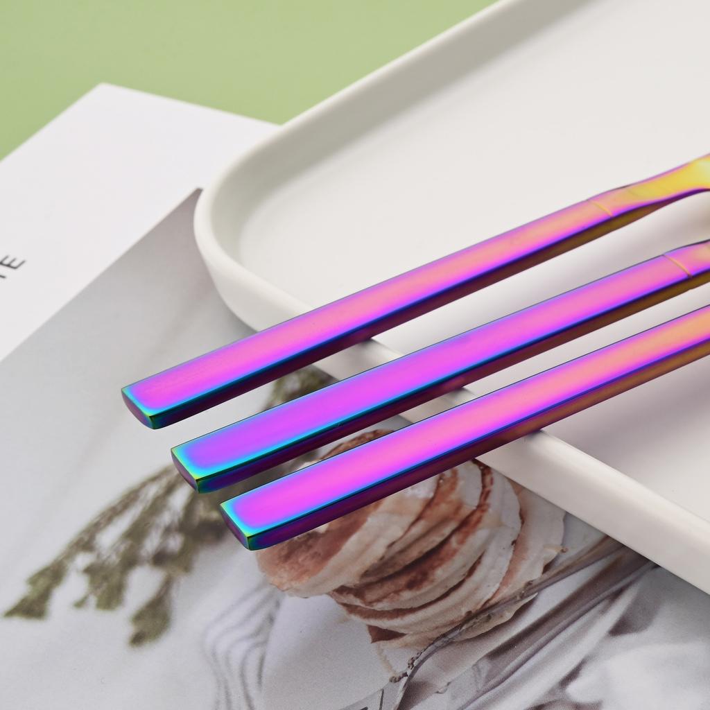 24Pcs Champagne Gold Cutlery Set Kitchen Tableware Stainless Steel Dinnerware Set Knife Fork Spoon Dinner Set Dishwasher Safe Service for 4