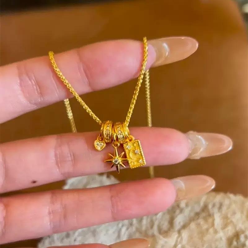 Fashionable and Popular Star and Moon Mythology Necklace, Women s Sunflower Embellishment, Star and Moon Brand Heart-shaped Pendant 40CM