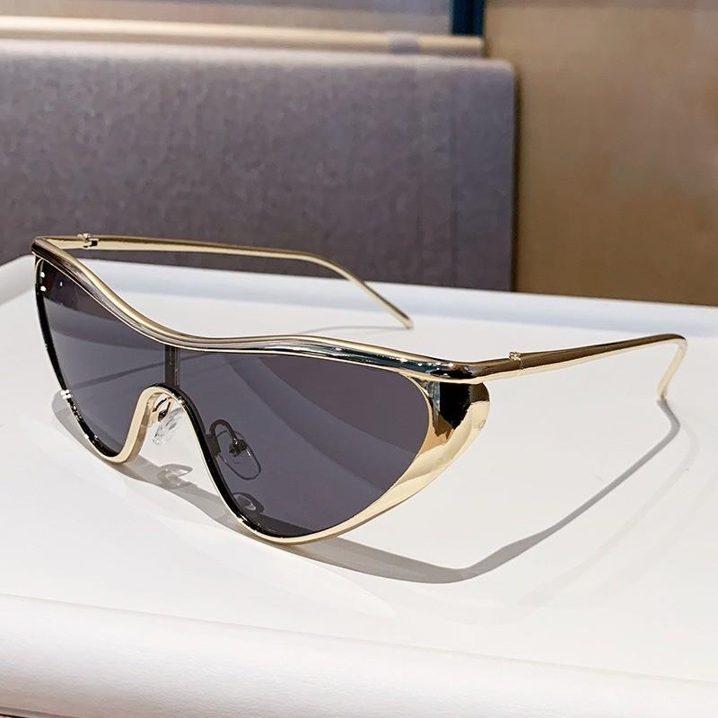 

Geometric Cat Eye Sunglasses With Uv400 Protection For Fashionable Outdoor Wear GoldFrameFullGray