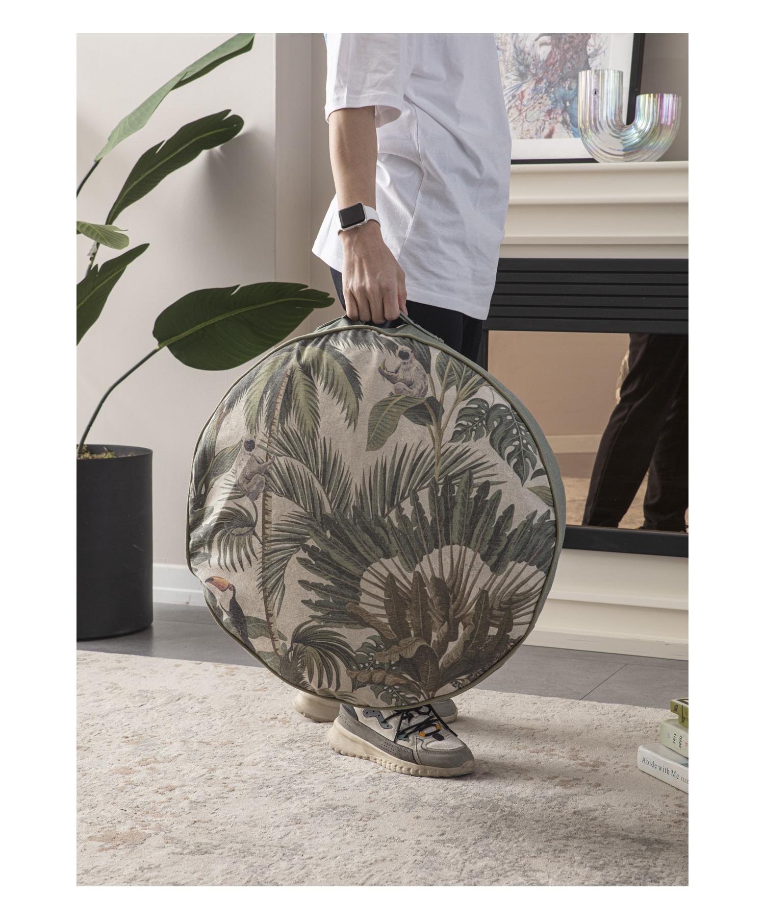 

Декоративная напольная подушка с наполнителем