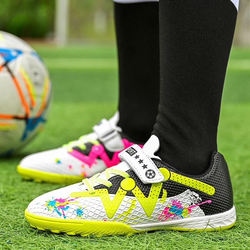 Jungen/Kinder Gummi rutschfeste kurze Spike Klettverschluss Schnürung Kunstrasen Fußballschuhe