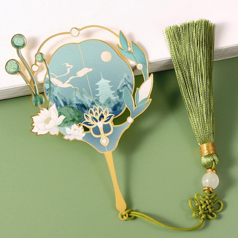 Exquisite Chinese Brass Bookmark: Classical Suhang Brocade Metal Design - Cultural and Creative Stationery Gift