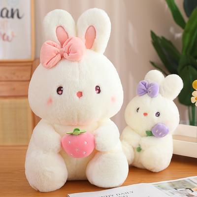 Süper Sevimli Meyve Tutan Tavşan Peluş Bebek Oturan Tavşan Bez Bebek Atma Yastığı Kız Uyuyan Bebek Tutan