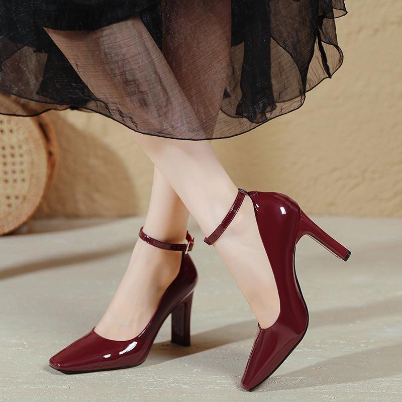 

Black high heels thick heel temperament ol dress professional work shoes 2025 new red square head super high heel single shoes 34 бордовий