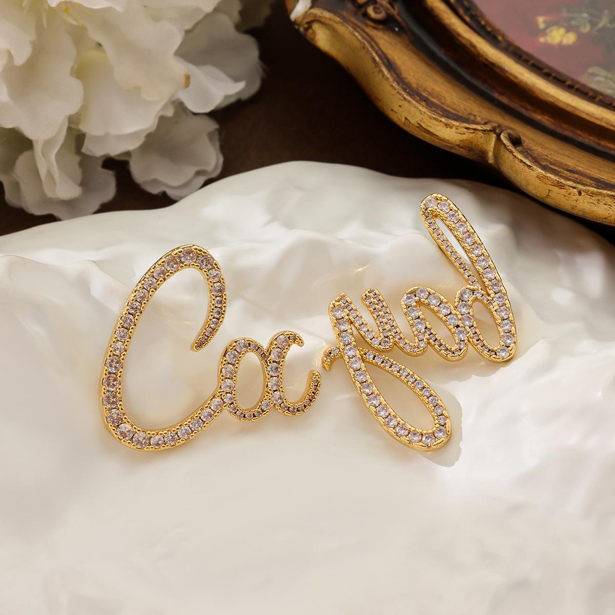 Japanese Korean Light Luxury Personalized Letter Studded With Diamonds 925 Silver Needle Earrings Versatile Fashionable